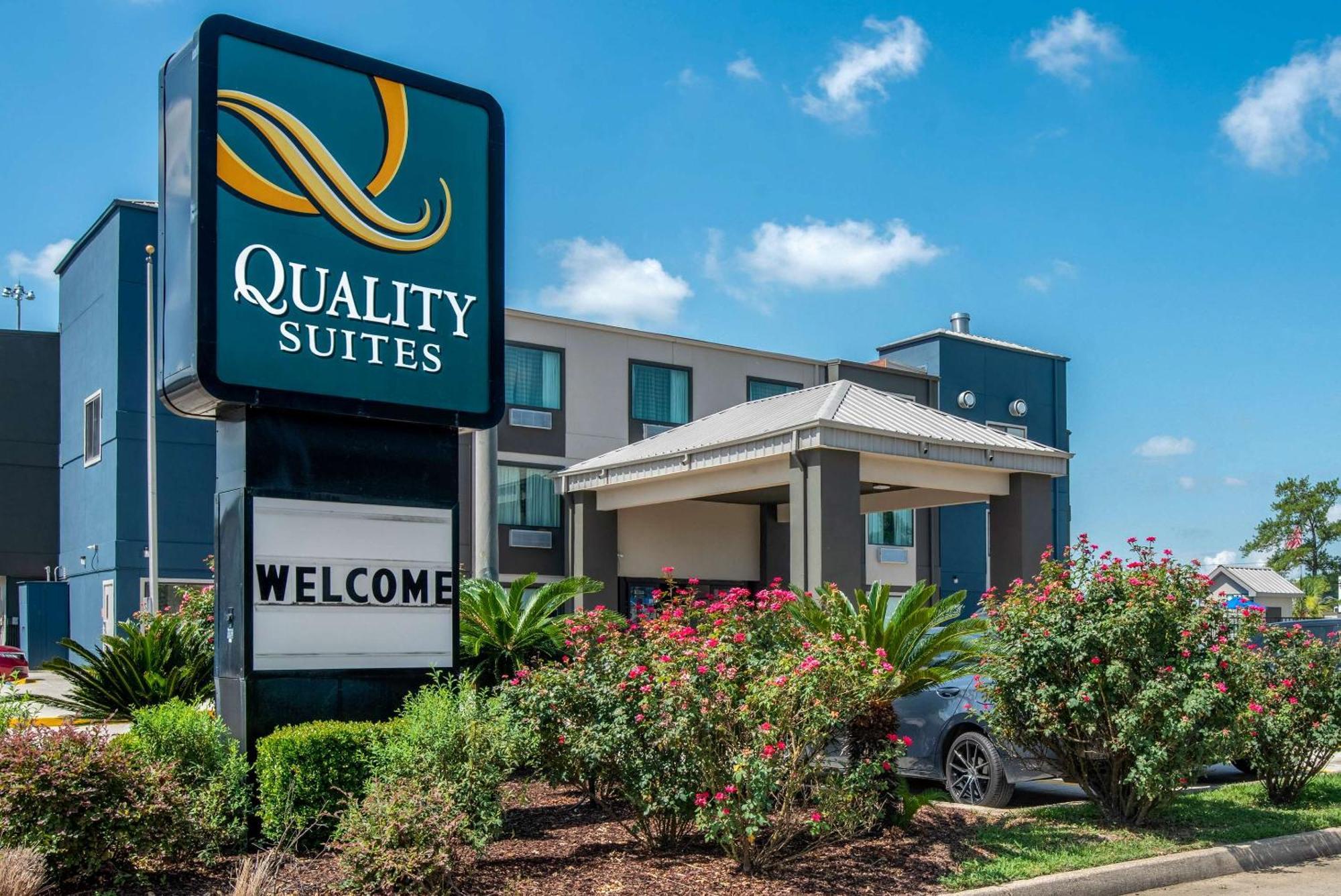 Quality Suites Baton Rouge East - Denham Springs Exterior photo